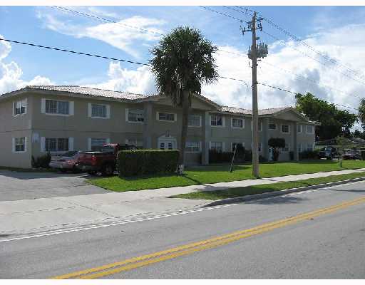 4240 NW 78th Ave in Coral Springs, FL - Building Photo - Building Photo