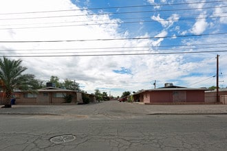 4530-4532 E Fairmount St in Tucson, AZ - Building Photo - Building Photo