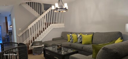 5109 SW 141st Ave in Miramar, FL - Foto de edificio - Building Photo