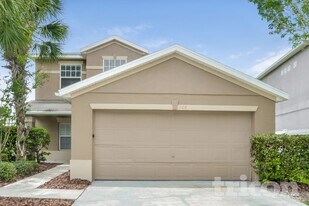1708 Meadow Pond Way in Orlando, FL - Building Photo