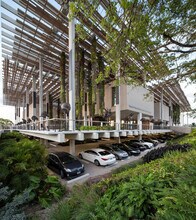 U.S. US-41 in Miami, FL - Building Photo - Building Photo