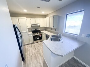 2035 S Elm St in Tempe, AZ - Building Photo - Building Photo