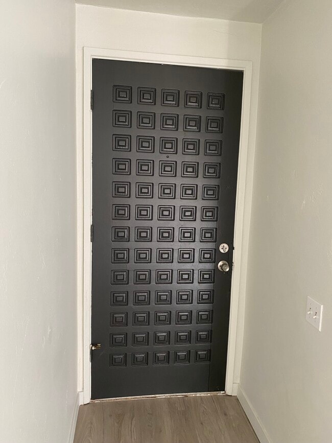 2020 Albatross St, Unit 3 in San Diego, CA - Building Photo - Building Photo