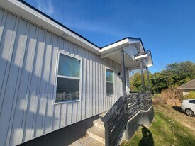 2122 Circular Dr in Augusta, GA - Building Photo