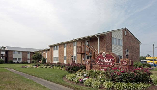 Andover Apartments in Norfolk, VA - Foto de edificio - Building Photo