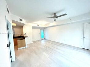 7516 NE 1st Ave in Miami, FL - Building Photo - Building Photo