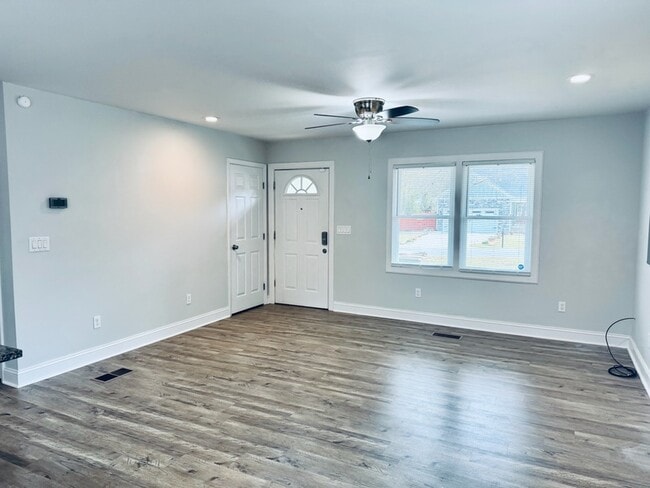 900 6th St in Lillington, NC - Building Photo - Building Photo