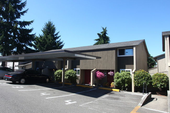 Ridge at Panther Lake Apartments in Kent, WA - Building Photo - Building Photo