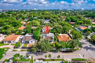 2415 SW 21st Ter in Miami, FL - Building Photo - Building Photo