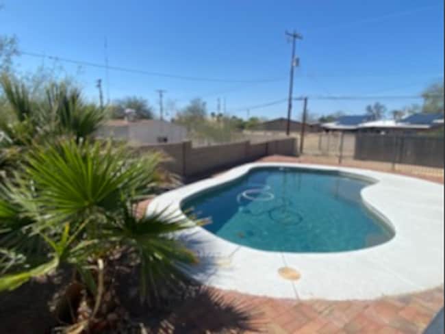819 E Alturas St in Tucson, AZ - Foto de edificio - Building Photo