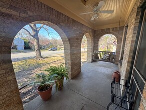 7012 Lindsley Ave in Dallas, TX - Building Photo - Building Photo