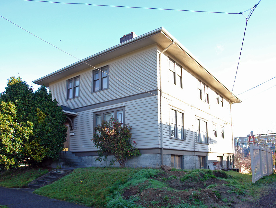 University Triplex in Seattle, WA - Building Photo