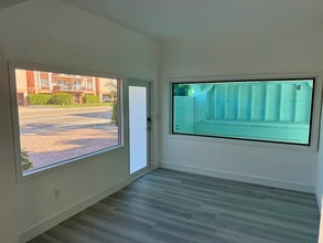 340 NE 125th St in North Miami, FL - Foto de edificio - Building Photo