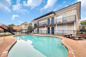 414 Marshall St. in Houston, TX - Foto de edificio - Building Photo
