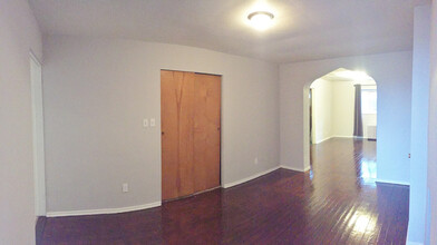 4708 Hatfield St-Unit -Apt in Pittsburgh, PA - Building Photo - Building Photo