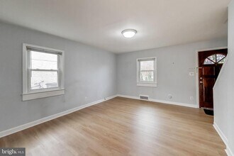 903 S Irving St in Arlington, VA - Building Photo - Building Photo