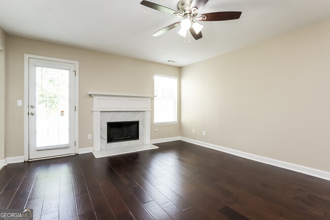 6123 Lamp Post Pl in College Park, GA - Building Photo - Building Photo