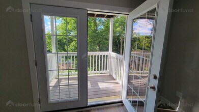 208 Columbus St-Unit -7 in Fitchburg, MA - Building Photo - Building Photo