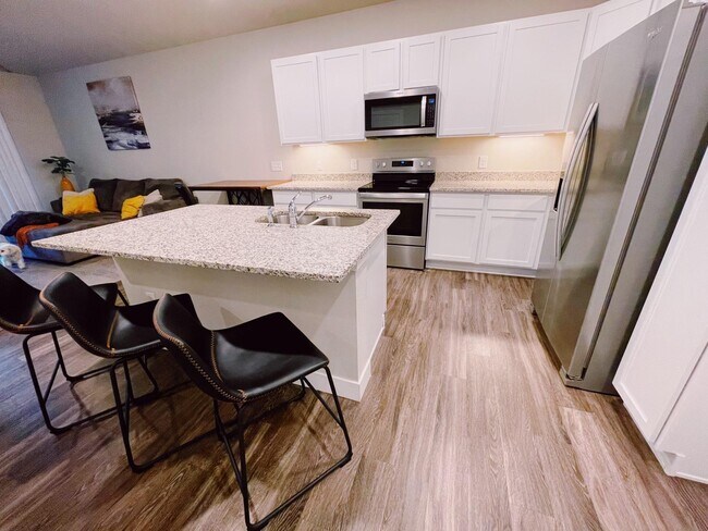 14341 E Tennessee Ave in Aurora, CO - Building Photo - Building Photo