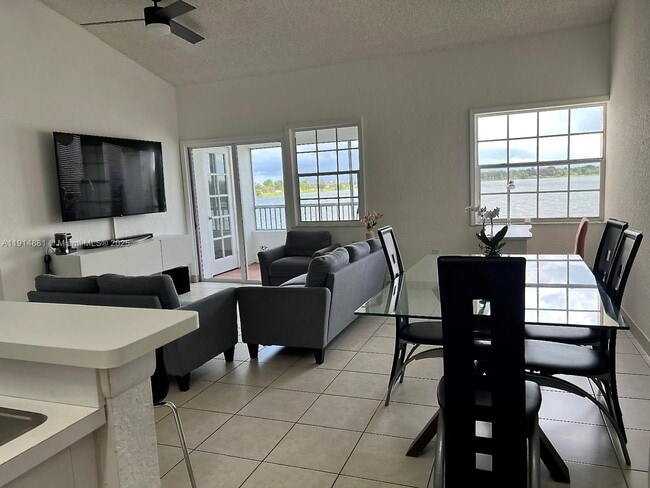 property at 2803 N Oakland Forest Dr