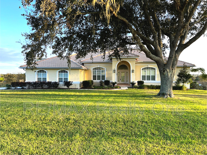 482 W Fenway Dr in Hernando, FL - Foto de edificio