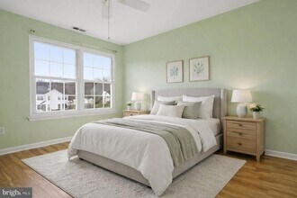 14303 Cornerstone Dr in Morrisville, PA - Foto de edificio - Building Photo