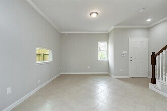 1043 Marcolin St in Houston, TX - Building Photo - Building Photo
