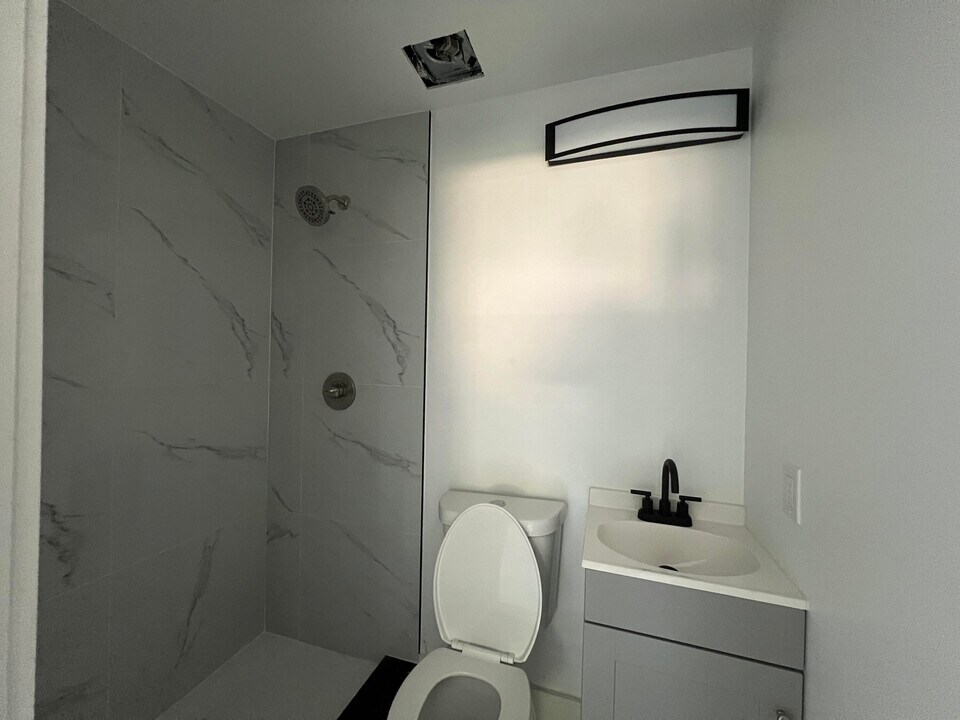 828 S B St in Lake Worth Beach, FL - Building Photo