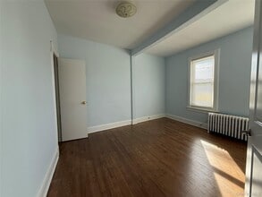34 S Main St in Pearl River, NY - Building Photo - Building Photo
