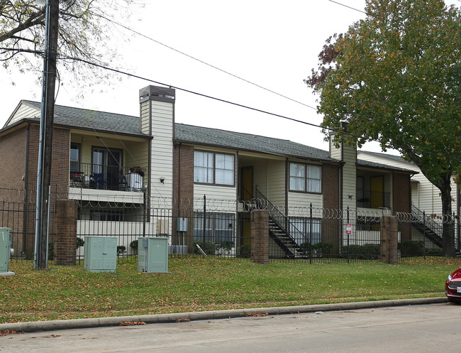 Greenbriar Park North in Houston, TX - Building Photo - Building Photo