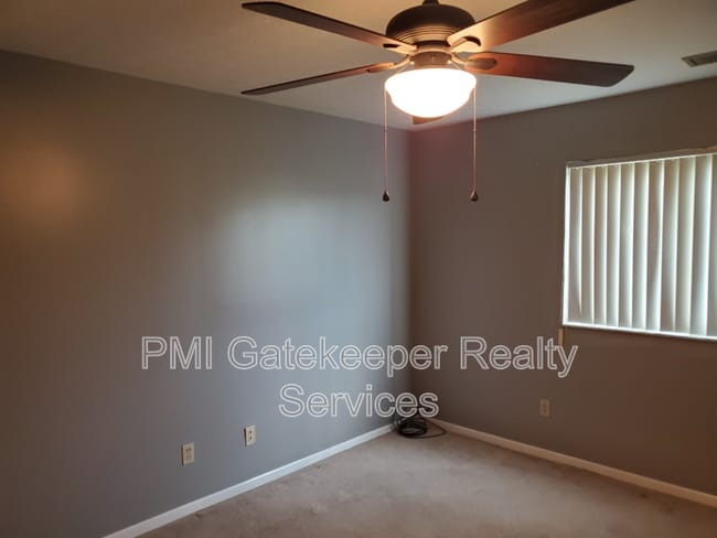 7226 Creekview Dr in Cincinnati, OH - Building Photo - Building Photo