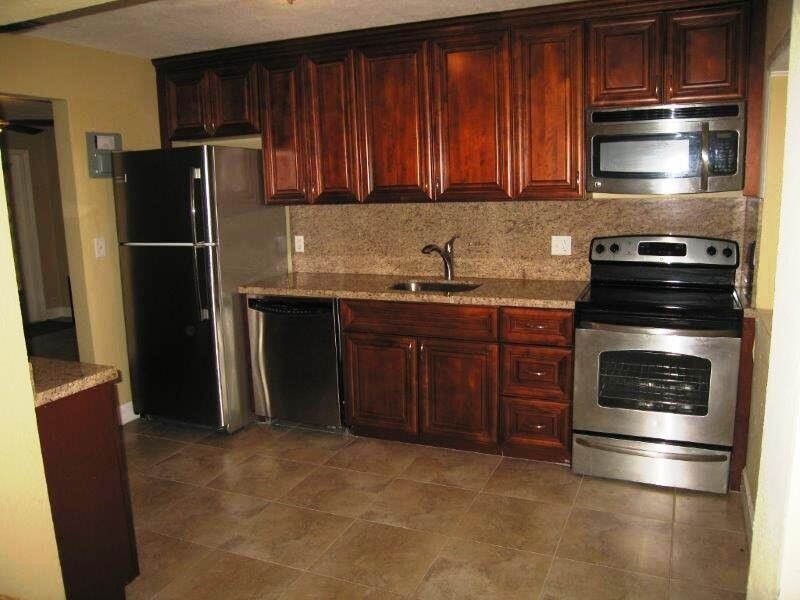 240 NE 55th St in Fort Lauderdale, FL - Building Photo