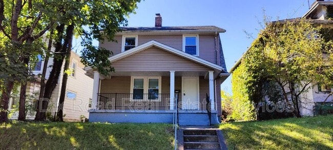 property at 702 W Fairview Ave