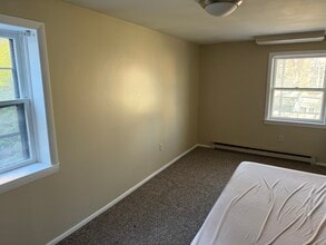 377 Hudson Ave, Unit 377 Hudson Avenue - 2nd F in Albany, NY - Building Photo - Building Photo