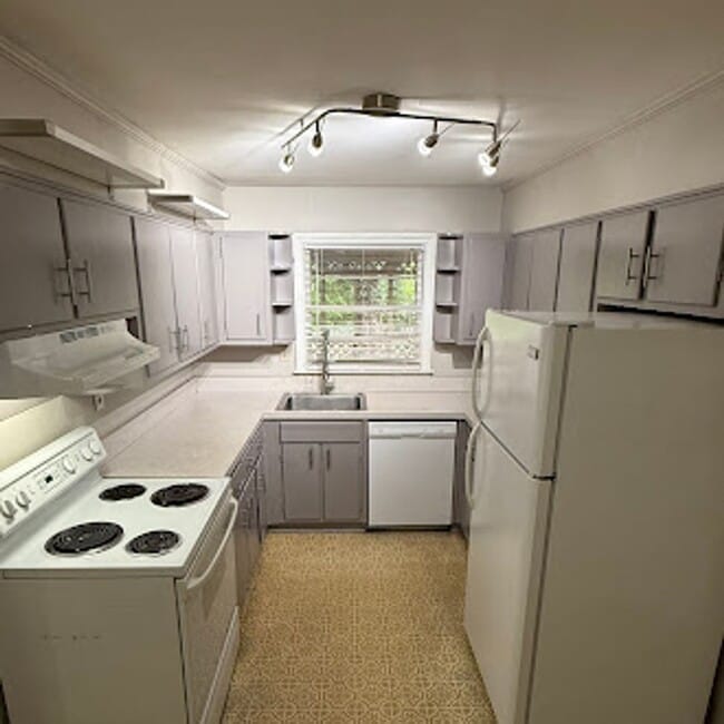 950 Homewood Ct in Decatur, GA - Building Photo - Building Photo