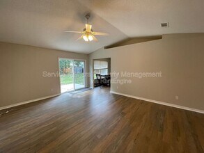 4538 Chantilly Way in Milton, FL - Building Photo - Building Photo