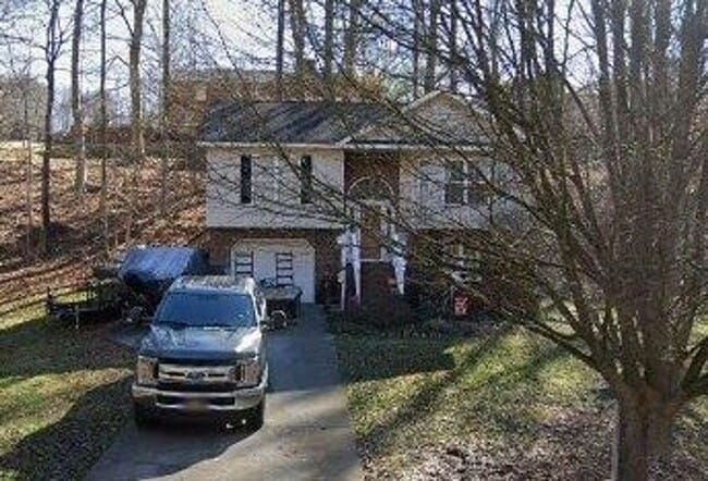 property at 3817 Rockford St