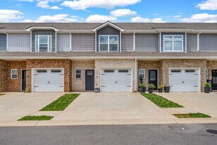 345 Fallow Cir in Clarksville, TN - Building Photo