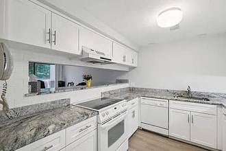 76 Mill Pond in North Andover, MA - Building Photo - Building Photo