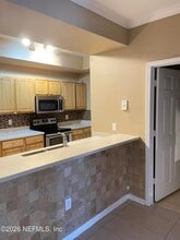 10075 Gate Pkwy in Jacksonville, FL - Building Photo - Building Photo