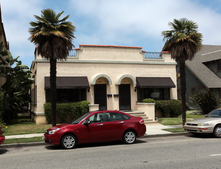 2027-2029 E Broadway in Long Beach, CA - Building Photo