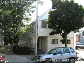 2572 Massachusetts Ave in Cambridge, MA - Building Photo - Building Photo