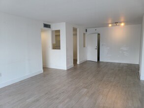 2851 NE 183rd St, Unit 1812 in Aventura, FL - Building Photo - Building Photo