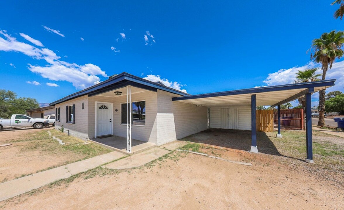 653 S Erin Ave in Tucson, AZ - Building Photo