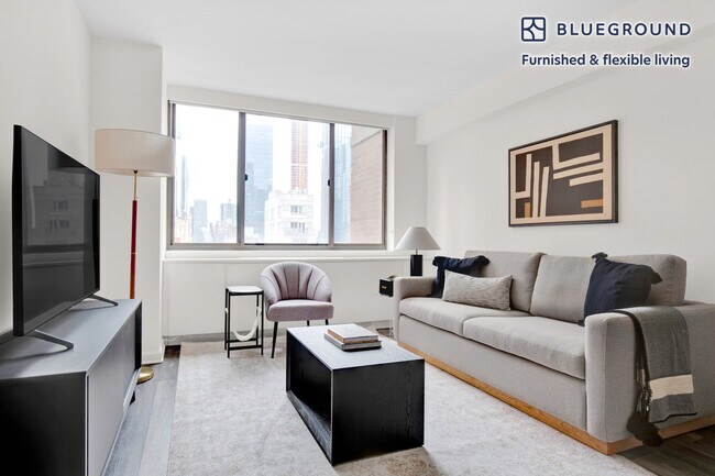 520 W 43rd St