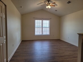 670 Bassett Dr in Chambersburg, PA - Building Photo - Building Photo