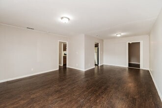 7059 Melvin Rd in Jacksonville, FL - Foto de edificio - Building Photo