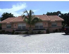 98 NW 4th Ave in Boca Raton, FL - Building Photo
