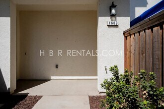 1609 Marina Dr in Lathrop, CA - Building Photo - Building Photo
