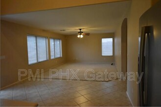 7141 W Potter Dr in Glendale, AZ - Building Photo - Building Photo